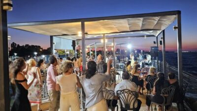 İzmir Büyükşehir Belediyesi, yayımladığı açıklamada Marina Geceleri etkinliklerinin 7 Ağustos