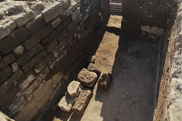 Belediyeden yapılan açıklamaya göre, Cumhuriyet Mahallesi sınırları içinde yer alan