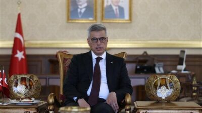 Sağlık Bakanı Prof. Dr. Kemal Memişoğlu, Gaziantep Milletvekili Melih Meriç’e