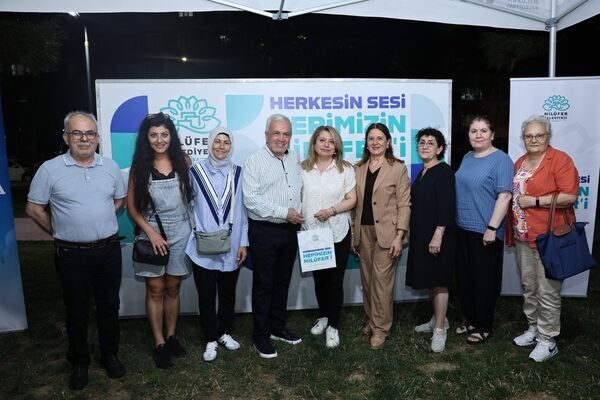 Nilüfer Belediye Başkanı Şadi Özdemir, Esentepe Mahallesi sakinleriyle bir araya