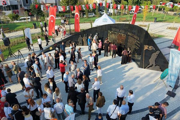 30 Ağustos Zafer Bayramı kapsamında düzenlenen törenle Şehitler Anıtı ve