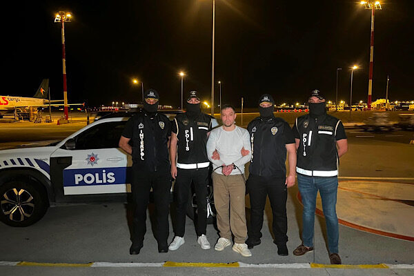 İçişleri Bakanlığı, kırmızı bültenle aranan organize suç örgütü elebaşı Serkan