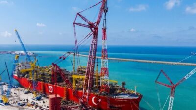 Karadeniz’deki doğal gaz üretimini artırması planlanan Türkiye’nin ilk yüzer üretim