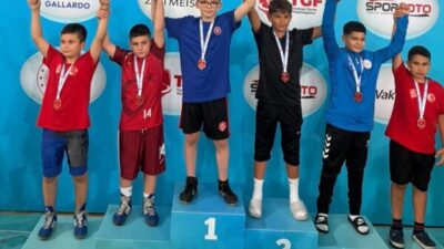 Osmangazi Belediyesporlu güreşçiler, ulusal ve uluslararası şampiyonalarda elde ettikleri başarıların