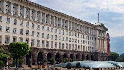 Bulgaristan Bakanlar Kurulu’ndan yapılan açıklamaya göre Bulgaristan Başbakanı Rumen Radev’in