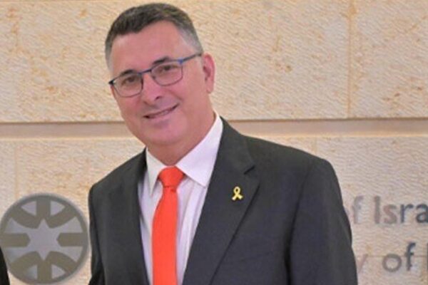 İsrail Dışişleri Bakanı Saar, Golan Tepeleri’ndeki Majdal Şams’ta yerel yönetim