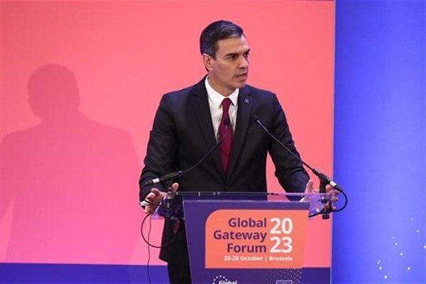 İspanya Başbakanı Pedro Sánchez, Huelva ve Castellón bölgelerinde devam eden