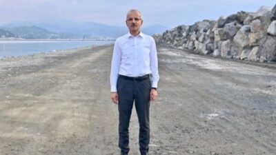 Ulaştırma ve Altyapı Bakanı Abdulkadir Uraloğlu, Maltepe Trabzonlular Derneği’nde düzenlenen