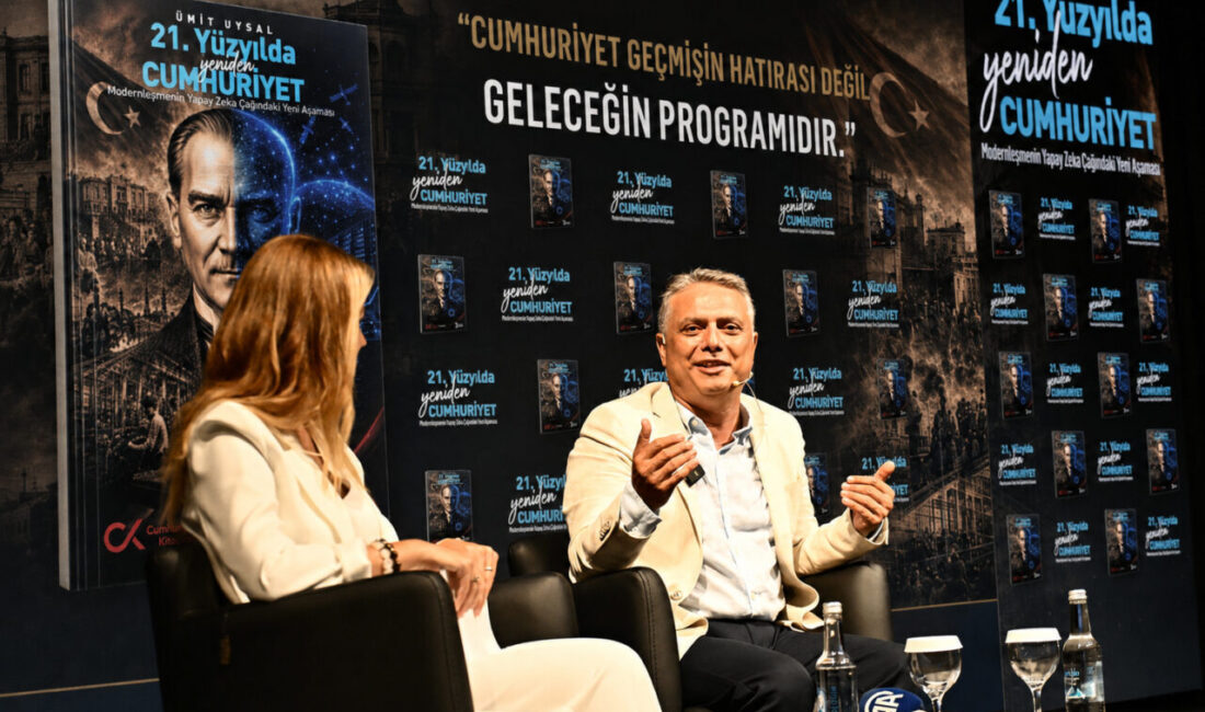 Antalya Muratpaşa Belediye Başkanı Ümit Uysal, “21. Yüzyılda Yeniden Cumhuriyet