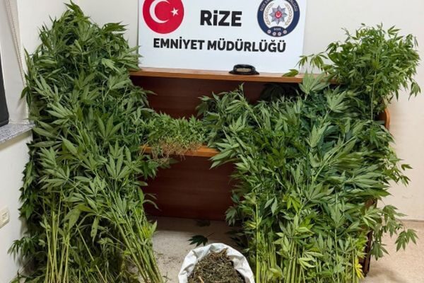 Rize İl Emniyet Müdürlüğü ekiplerinin kent genelinde yürüttüğü çalışmalarda, tespit