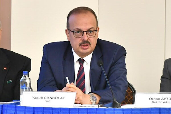 Ankara Valisi Yakup Canbolat, Gaziantep Şahinbey Belediye Başkanı Mehmet Tahmazoğlu