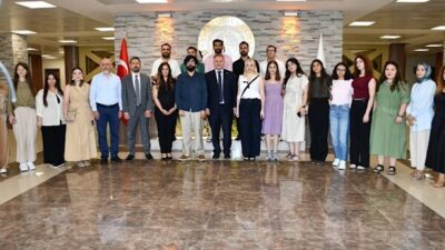 Harran Üniversitesi Rektörü Prof. Dr. Mehmet Tahir Güllüoğlu, İsveç’te düzenlenen