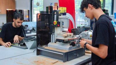 Yıldırım Belediyesi İnovasyon ve Girişimcilik Merkezi’nde mesleki eğitim ve istihdama