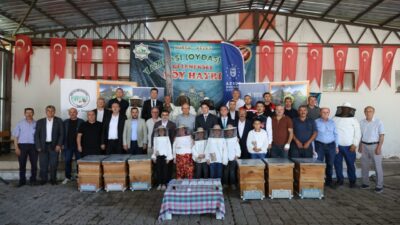 Bursa Büyükşehir Belediyesi, kırsal kalkınmayı desteklemek amacıyla kovan desteği sağladığı