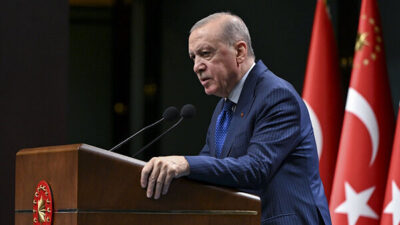 Cumhurbaşkanı Recep Tayyip Erdoğan, Kırgızistan’ın başkenti Bişkek’te Rusya Devlet Başkanı