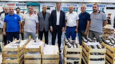 İzmirli balıkçılar, av yasağının sona ermesiyle 1 Eylül itibarıyla yeni